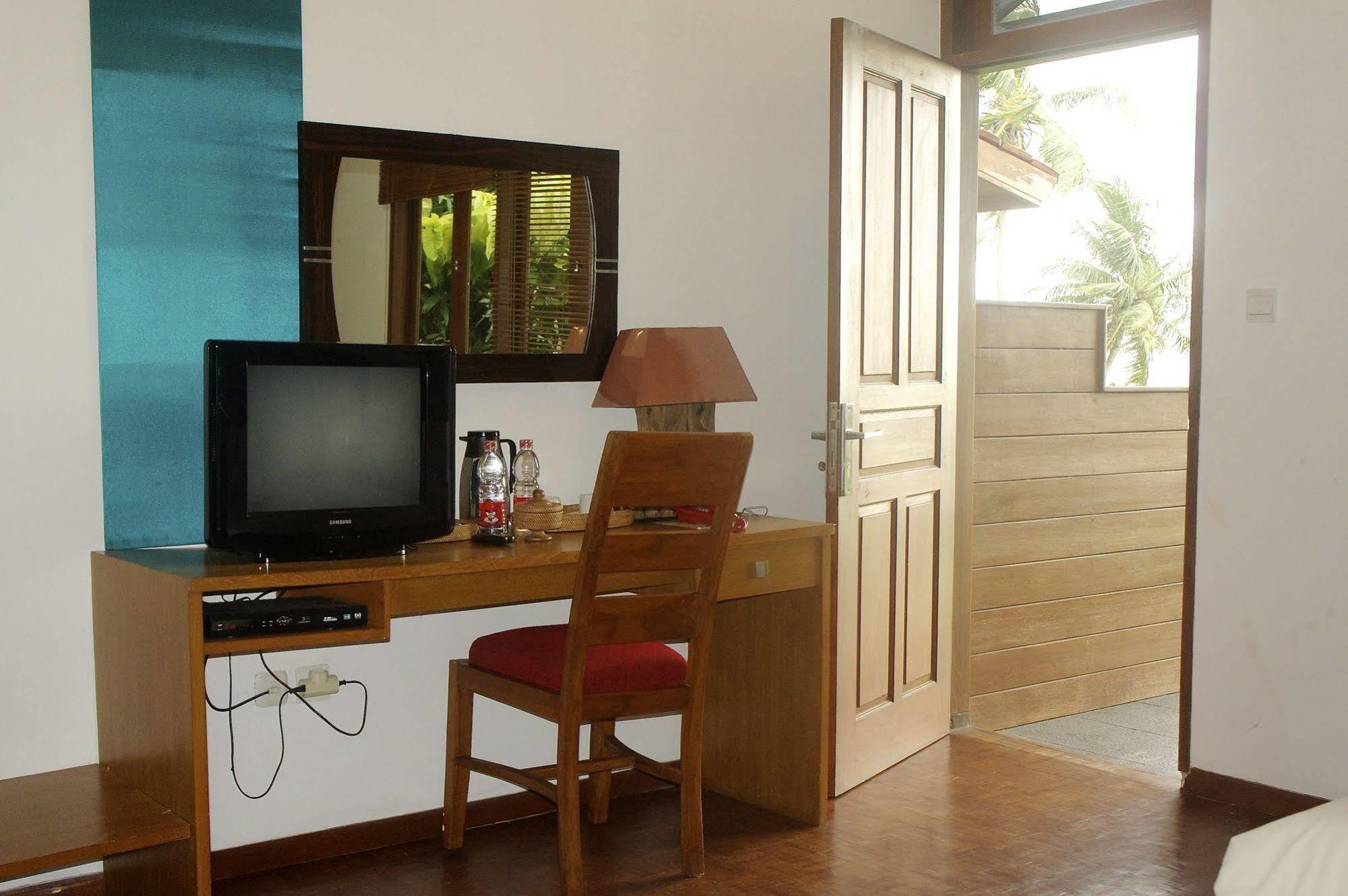 Oyo 1214 My Lagusa Hotel Cimaja Luaran gambar
